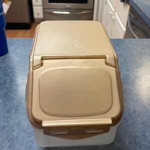 Lock & lock Storage Container